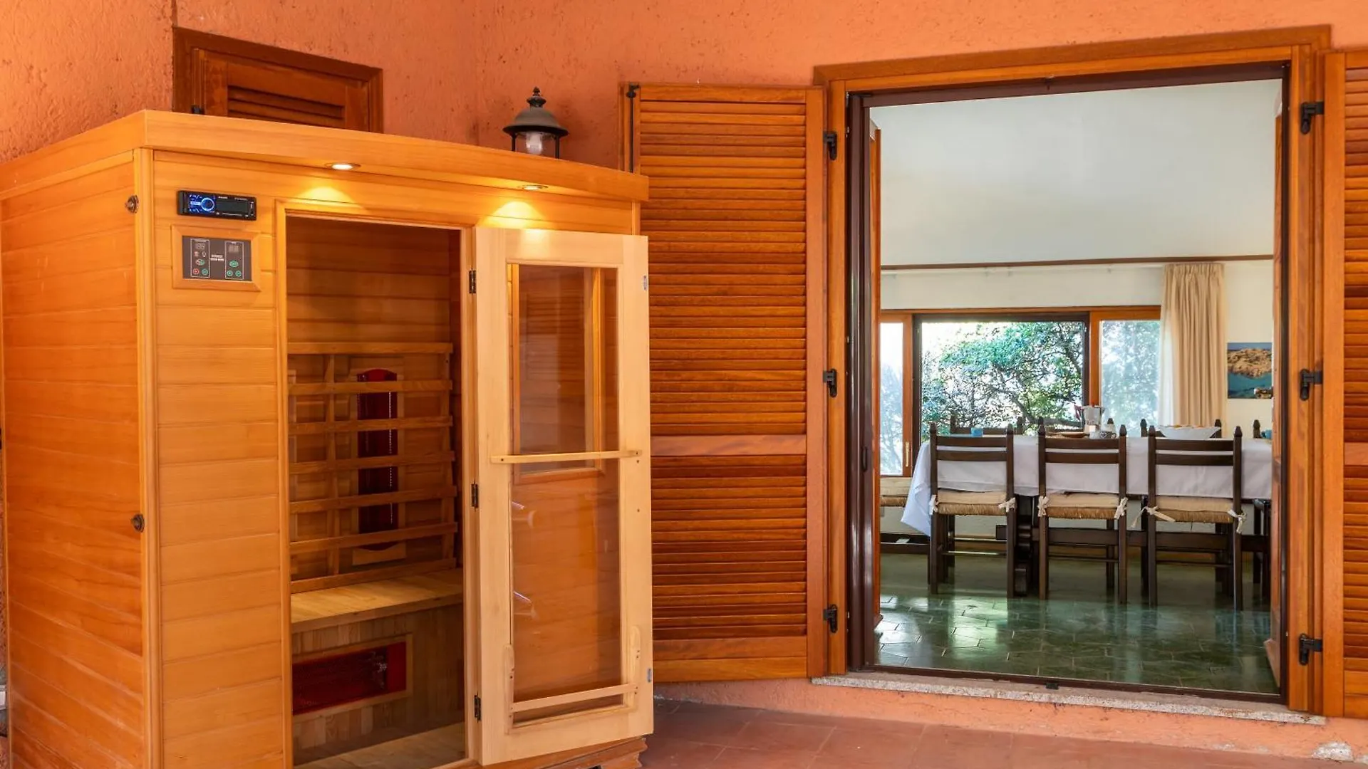 Villa Carla - Frontsea House With Private Pool And Sauna 帕拉迪索海岸
